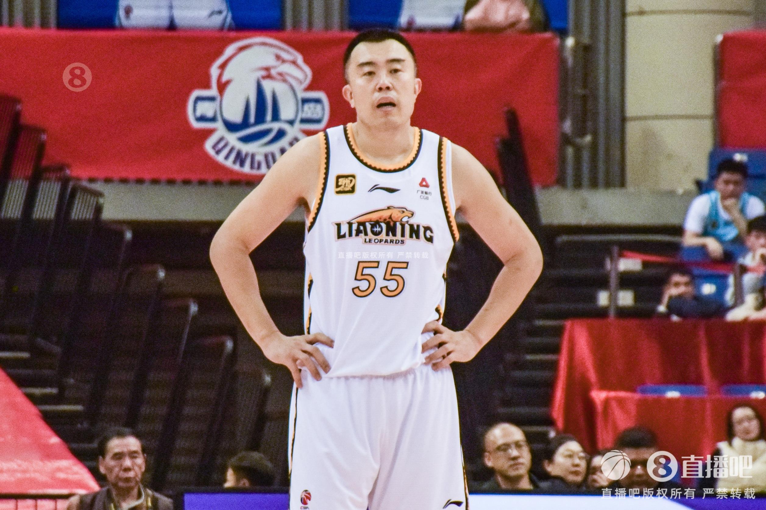 老將盡力了！韓德君7中4拿到14分12籃板3助攻